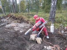 Алмазное бурение под углом к поверхности