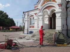 Демонтаж части элементов ступеней с применением алмазных технологий